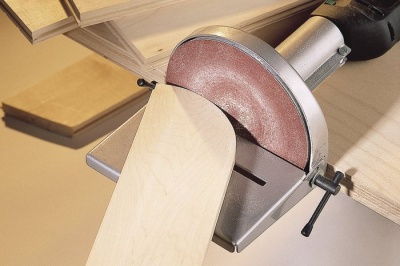 Круг абразивный шлифовальный на липучке Ø125 P220 (УПАКОВКА ПО 100ШТ) Круг абразивный шлифовальный на липучке Ø125 P220 (УПАКОВКА ПО 100ШТ)